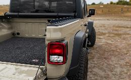 ACCESS Original Tonneau Cover 1